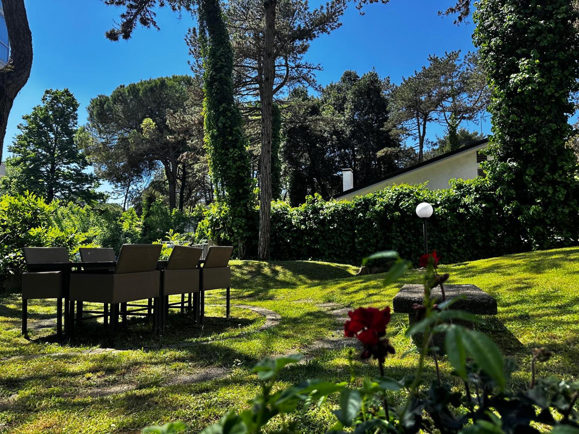 Villa Greif Pineta Линяно Сабиадоро Екстериор снимка